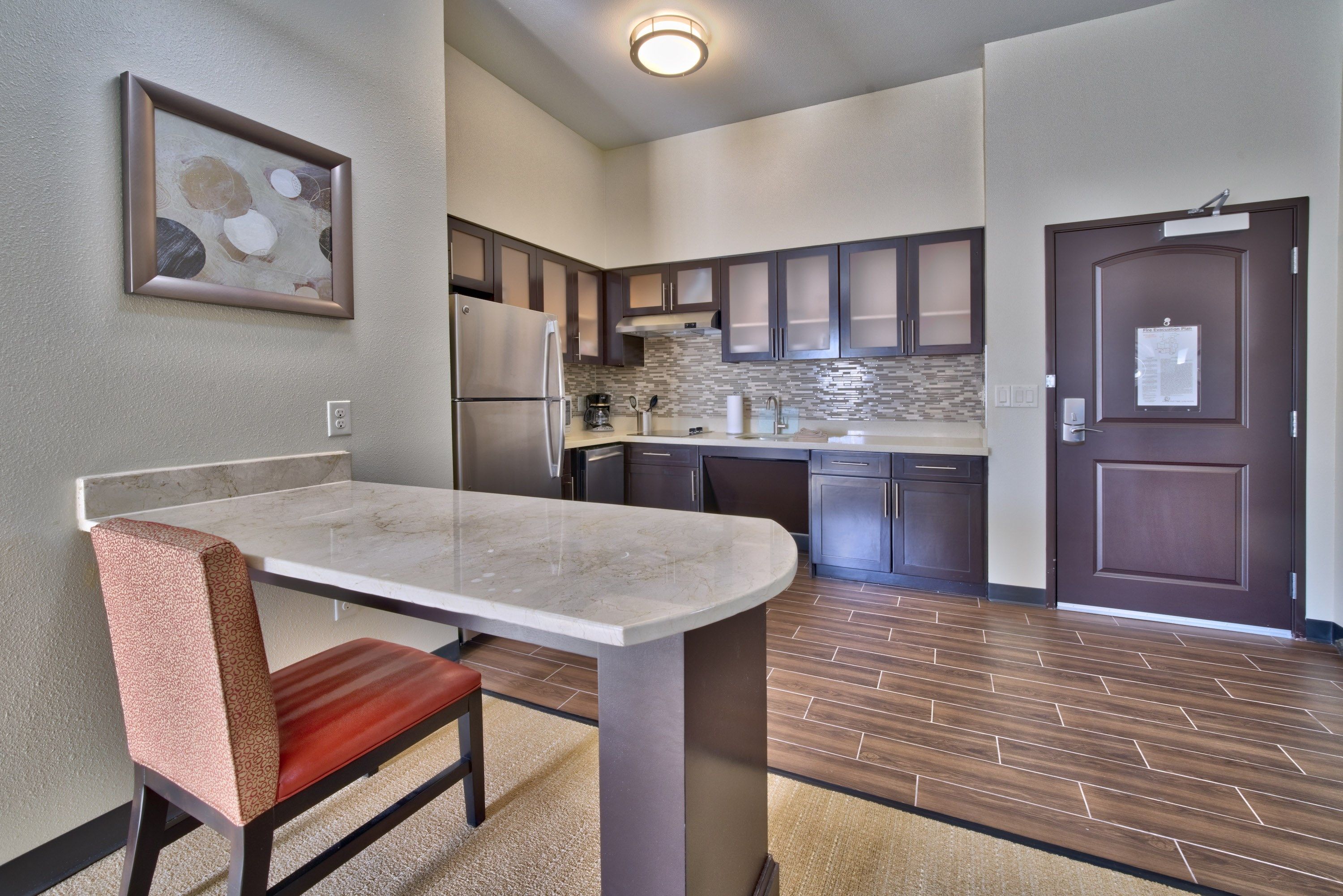 image Prepare meals in the comfort of your very own fully-equipped kitchen.
