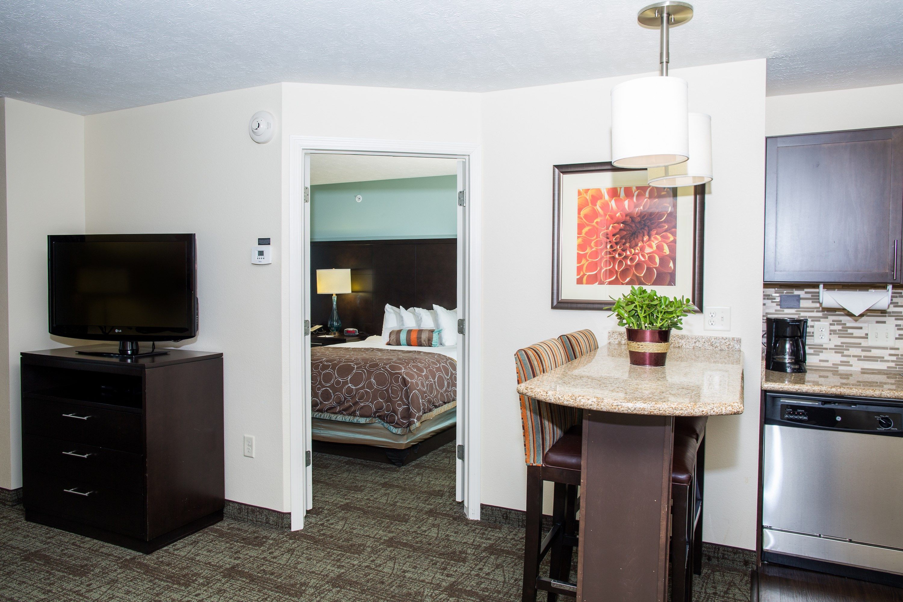 image Welcome to our modern suite!