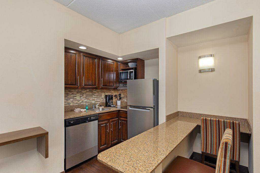 image Enjoy the convenience of a full kitchen.