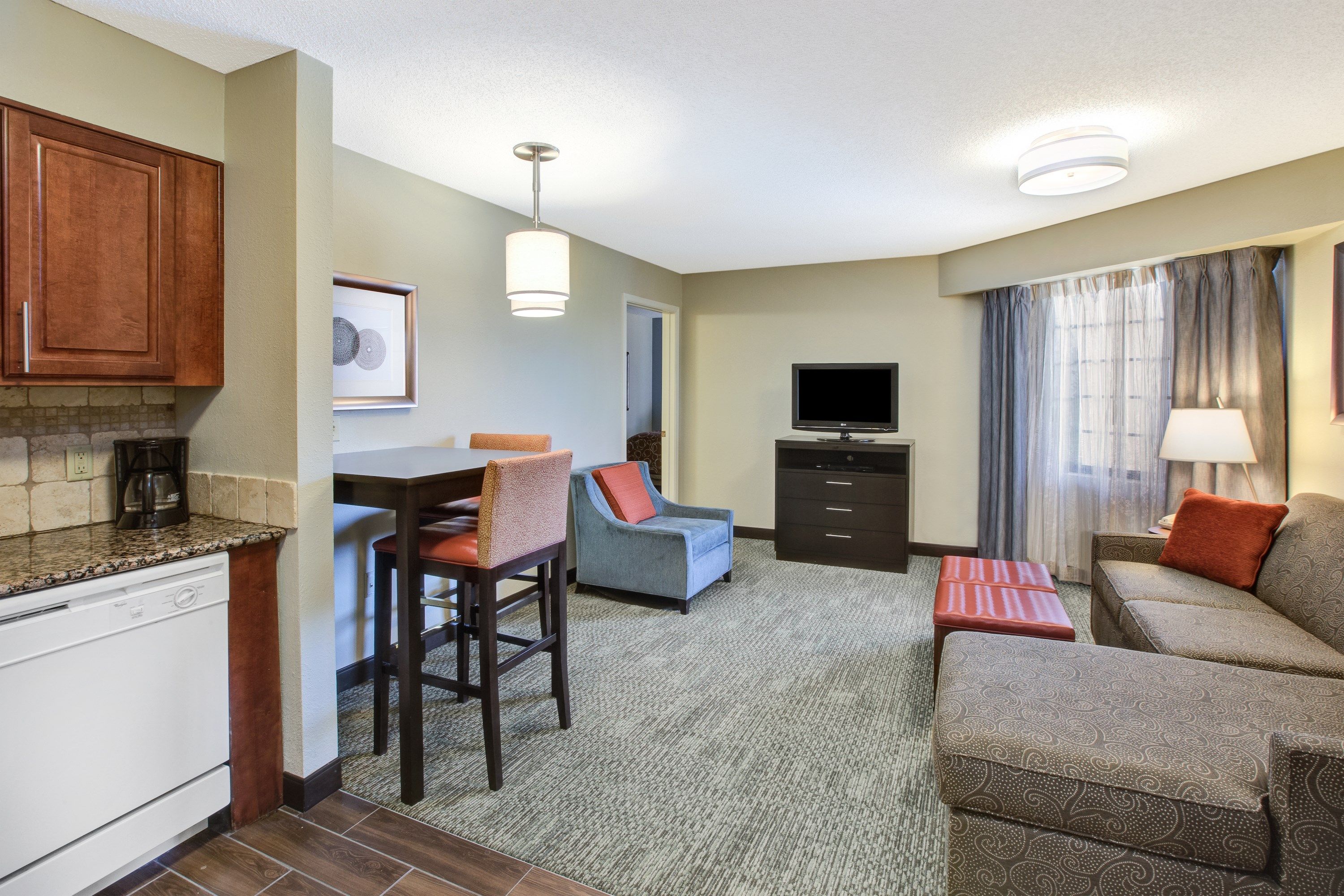 image Welcome to our bright suite!