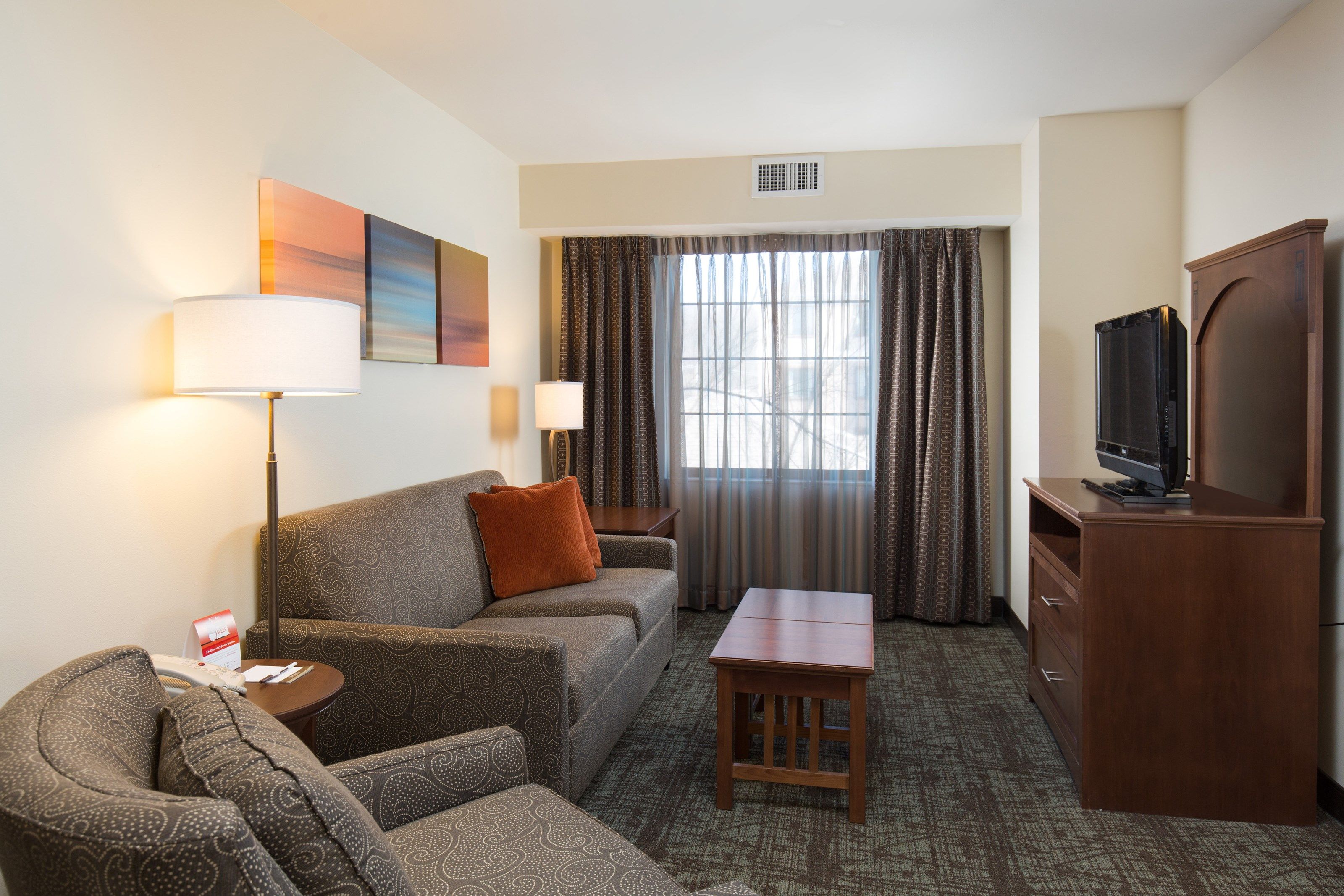 image Welcome to your charming suite in Sacramento!