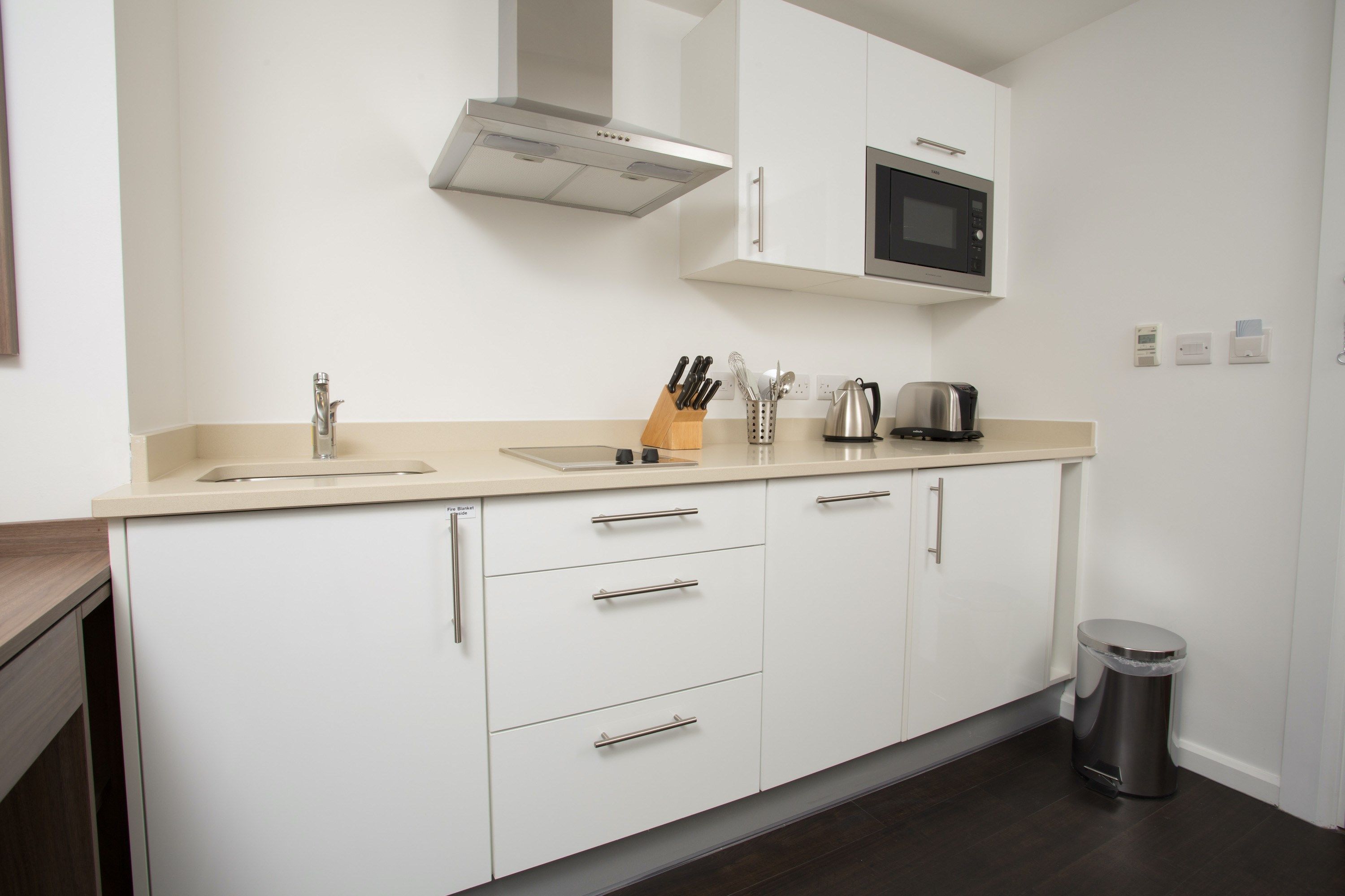 image Make a snack in the kitchenette!