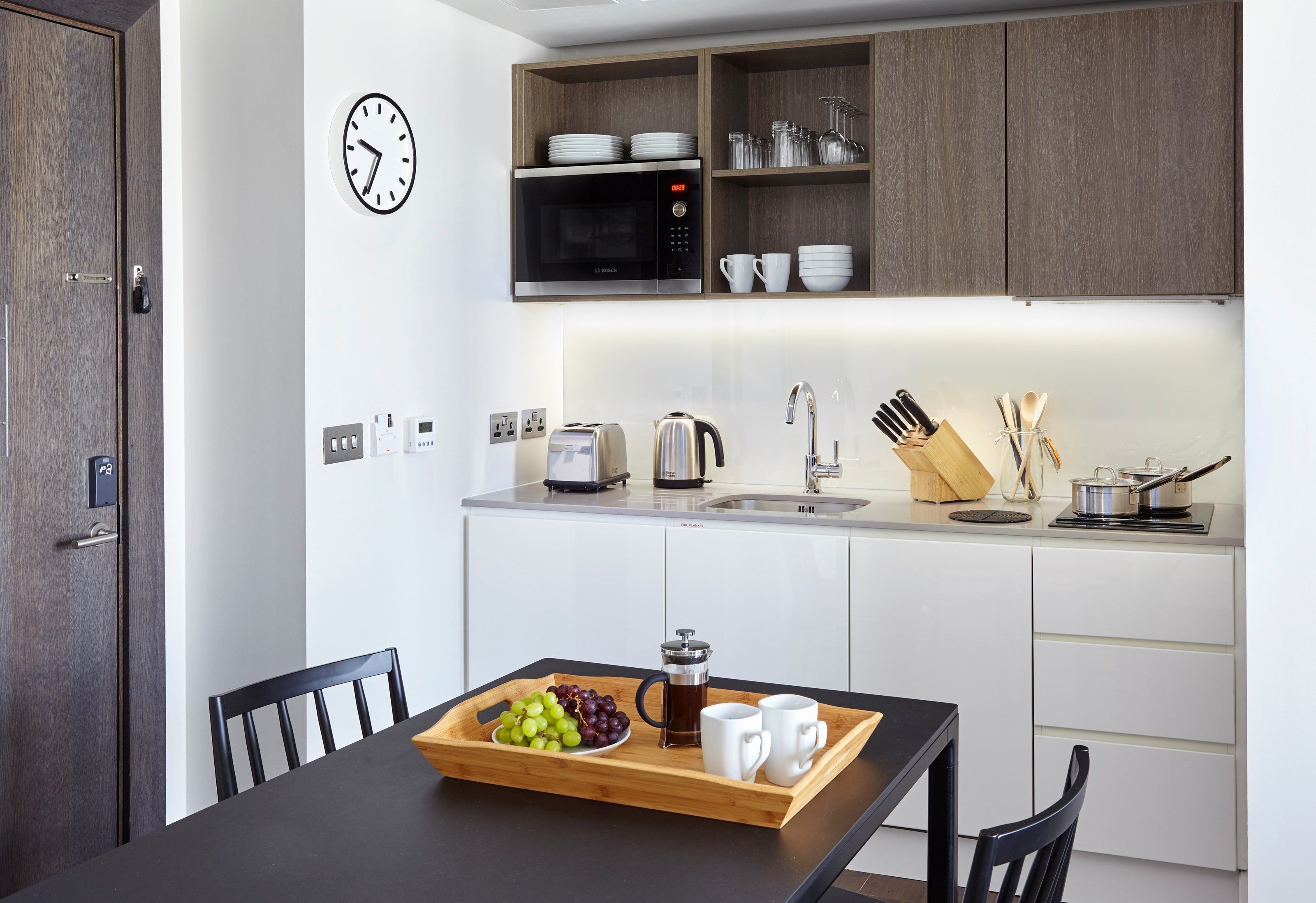 image Settle into the dining area and enjoy a nice meal.