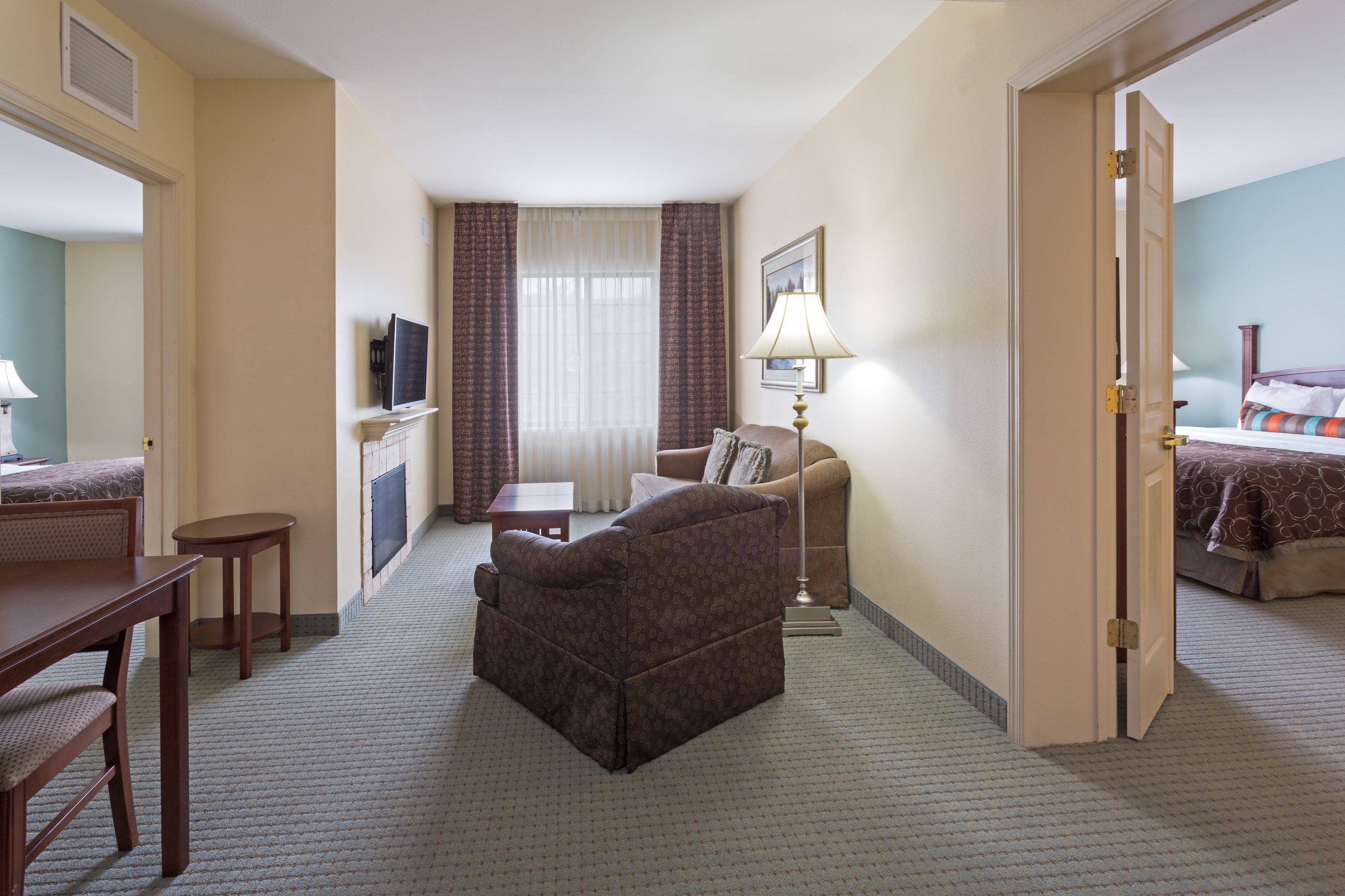 image You'll love your stay in our modern and fully furnished suite.