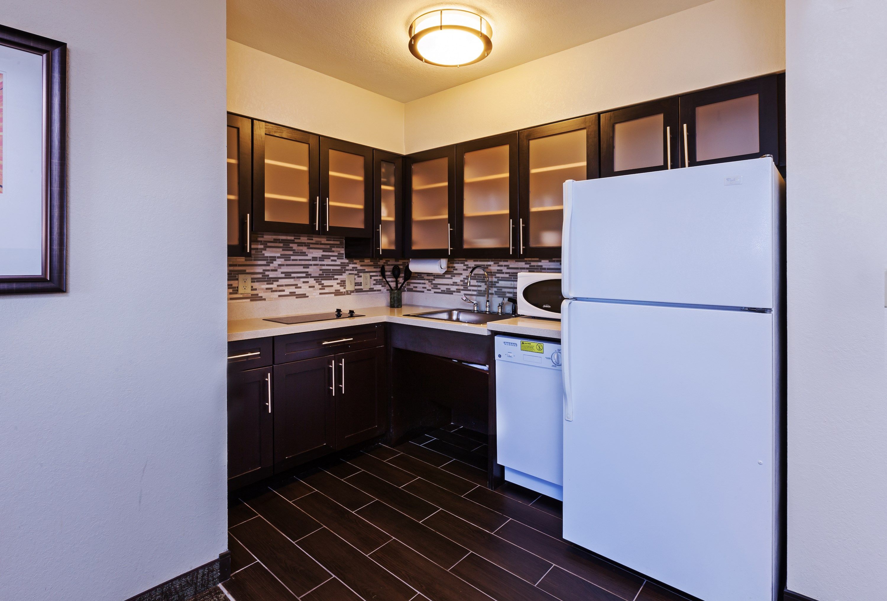 image Make a tasty snack in your own kitchenette!