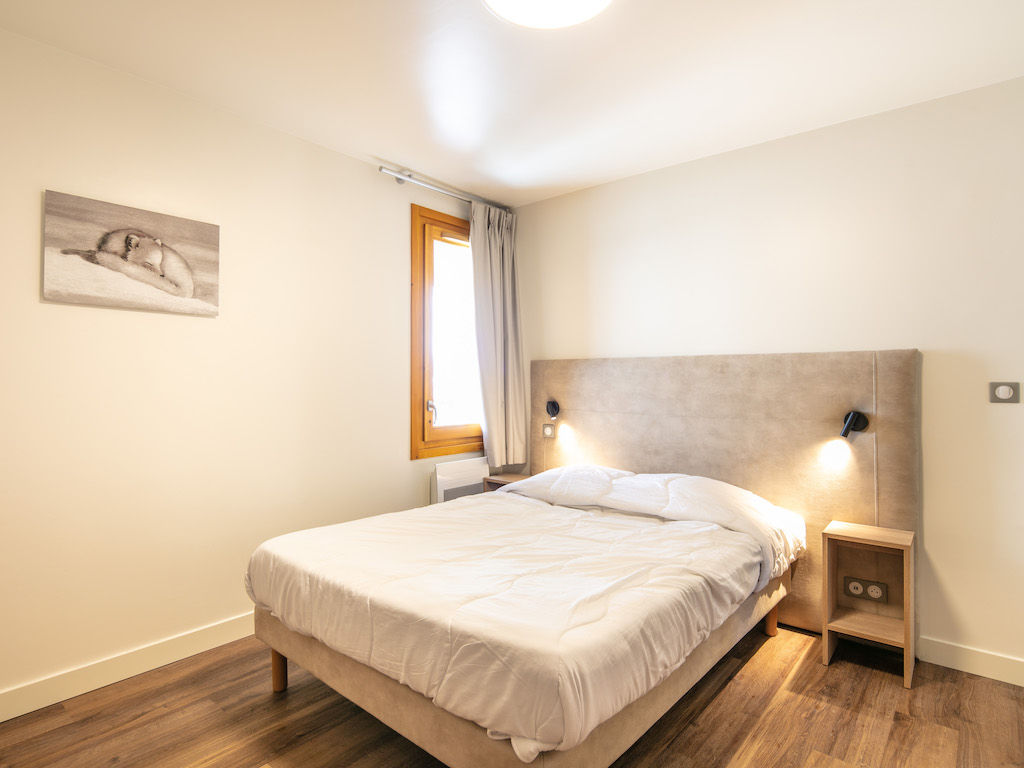 image Drift to sleep in this plush bed.