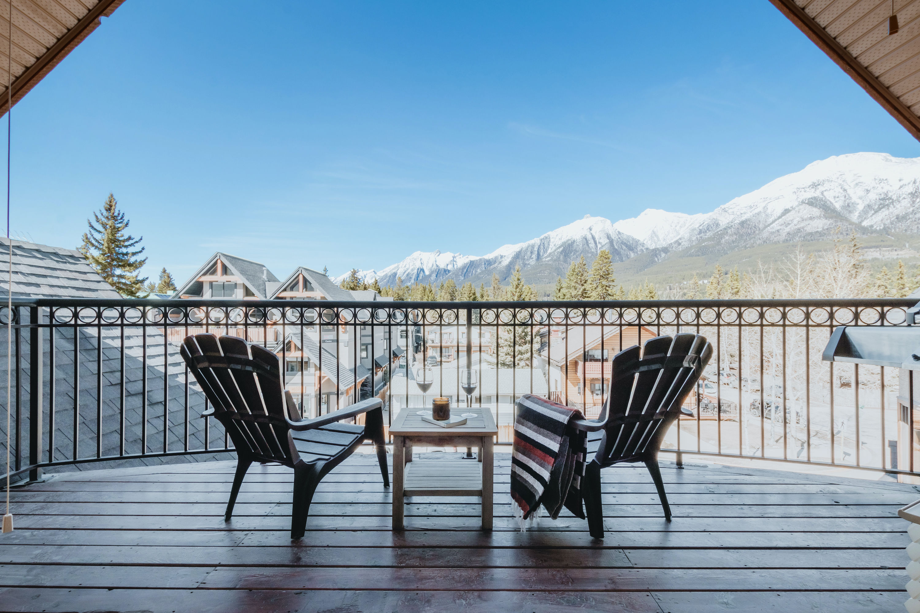 image Escape to our lovely penthouse in Canmore and enjoy the mountain views!