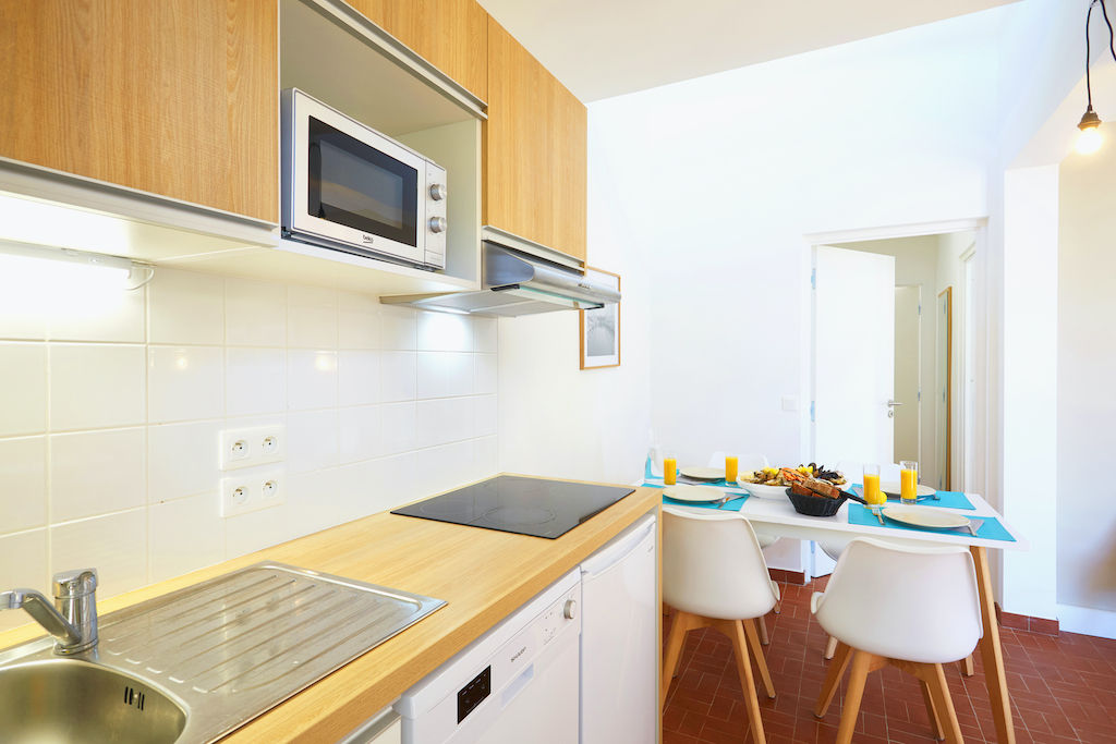 image Make a quick meal in your kitchenette.