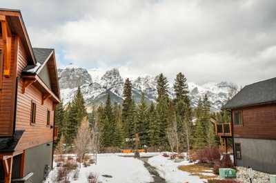 Spend your days exploring the local area via the numerous walking  and cycling trails or enjoy hiking in the mountains around Canmore and  Kananaskis.