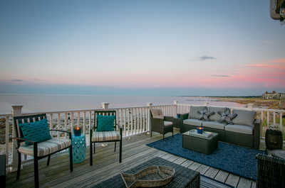 Enjoy your wine on the private furnished deck while admiring amazing sunsets.