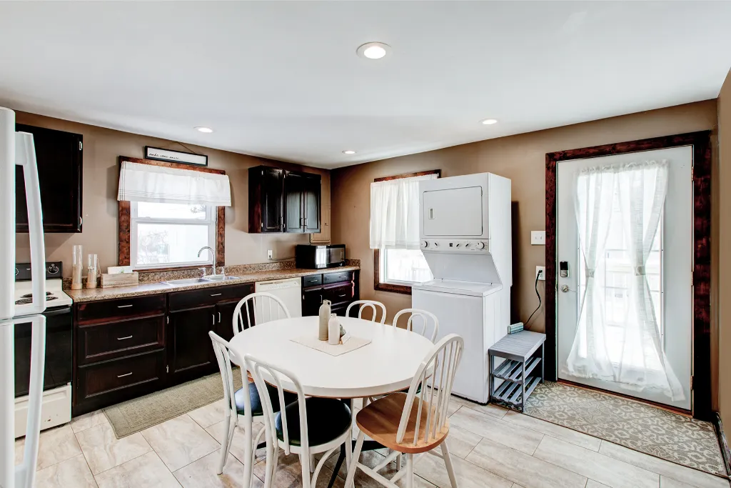 image Start the day in a bright breakfast nook.