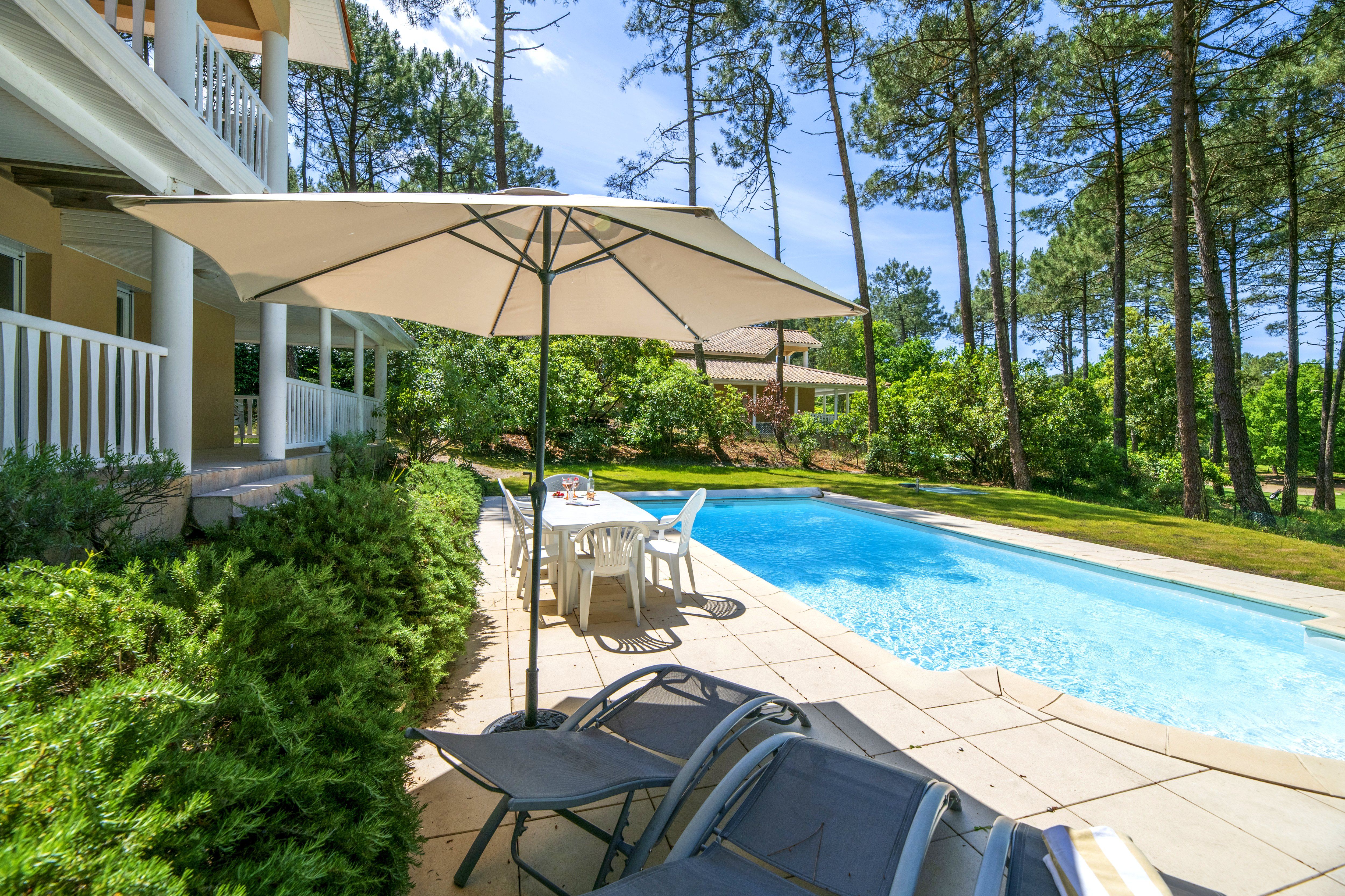 image A number of these units are available, and each is individually decorated. The images shown are a representation of the unit you will receive.