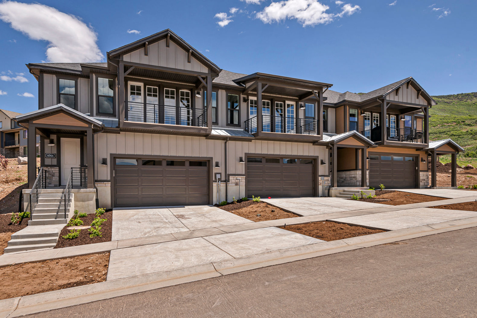 image Welcome to this cozy 2400 sq ft house in Heber City. Our two-story home is your haven for relaxation and adventure, surrounded by serene mountain views.