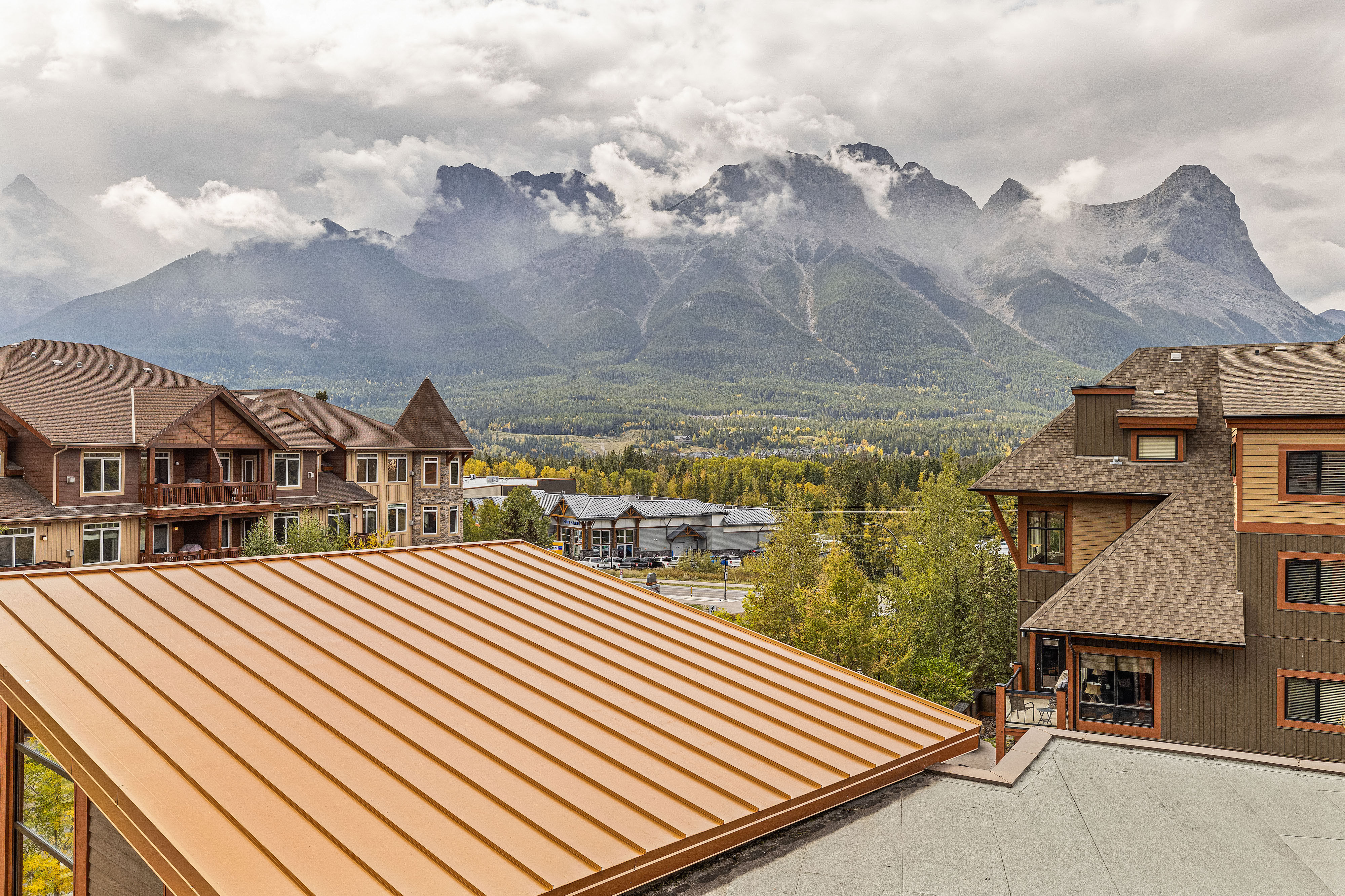 image Unparalleled Vistas: Where every glance captures the majesty of the Rockies.