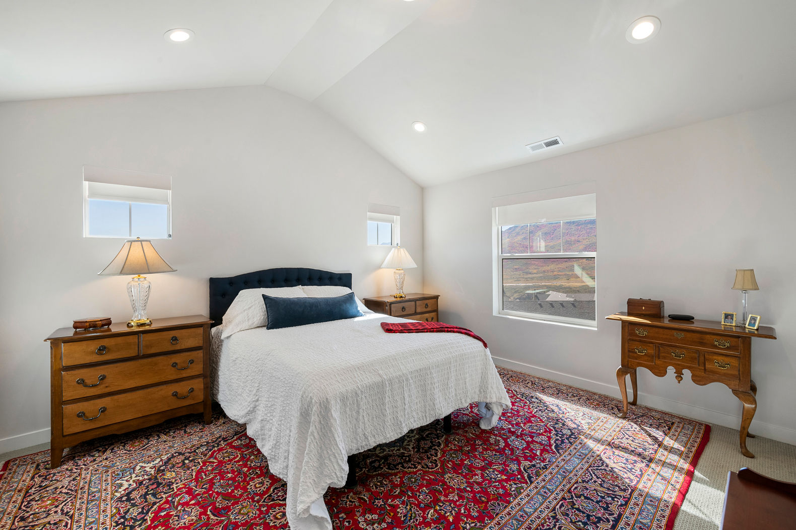 image Cozy sleeping master bedroom showcasing a harmonious blend of classic furniture and contemporary design elements.