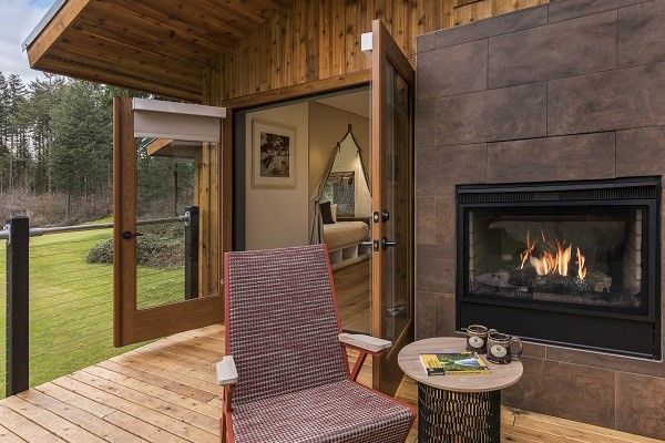 image Relaxing area with fireplace and surrounding views