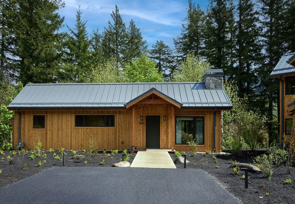 image Cozy one-bedroom cabin – perfect for a peaceful retreat in nature.