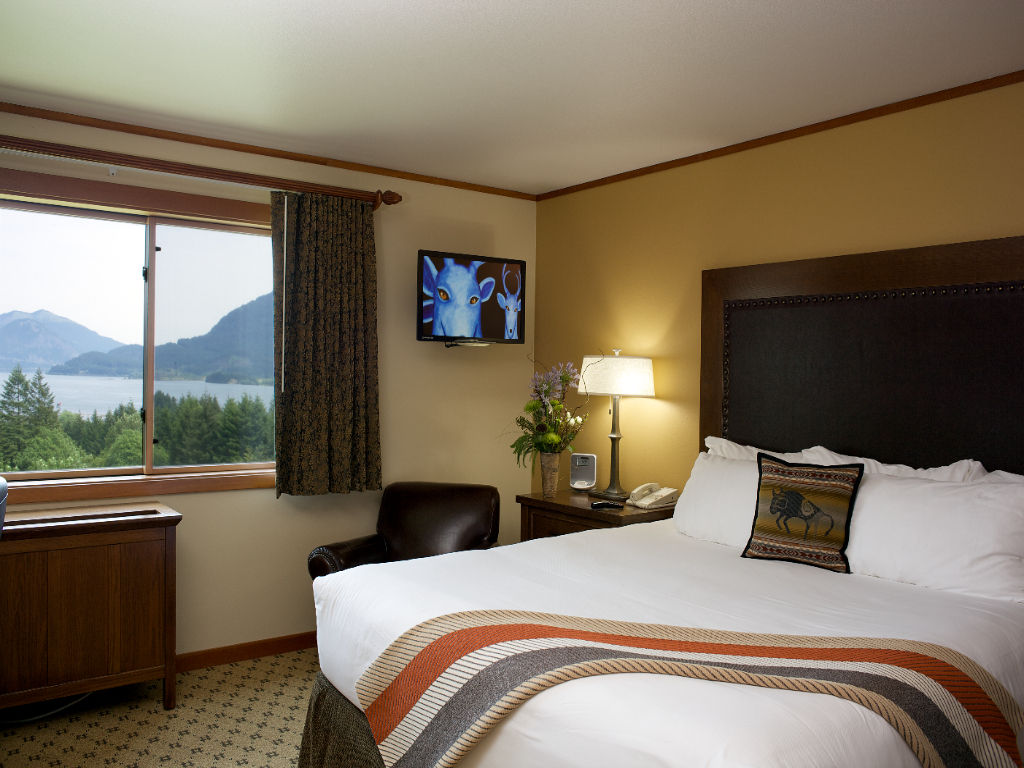 image A bright and inviting space with calming views, offering a peaceful retreat to unwind and relax.