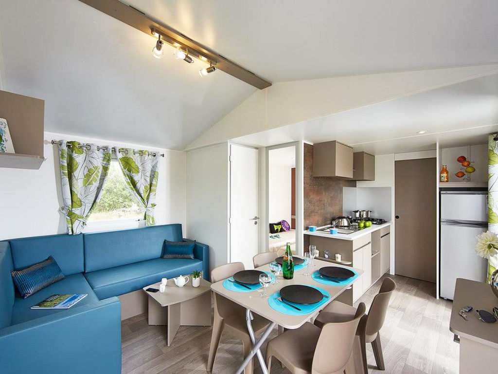 image Spacious and stylish dining and lounge area, perfect for family gatherings.