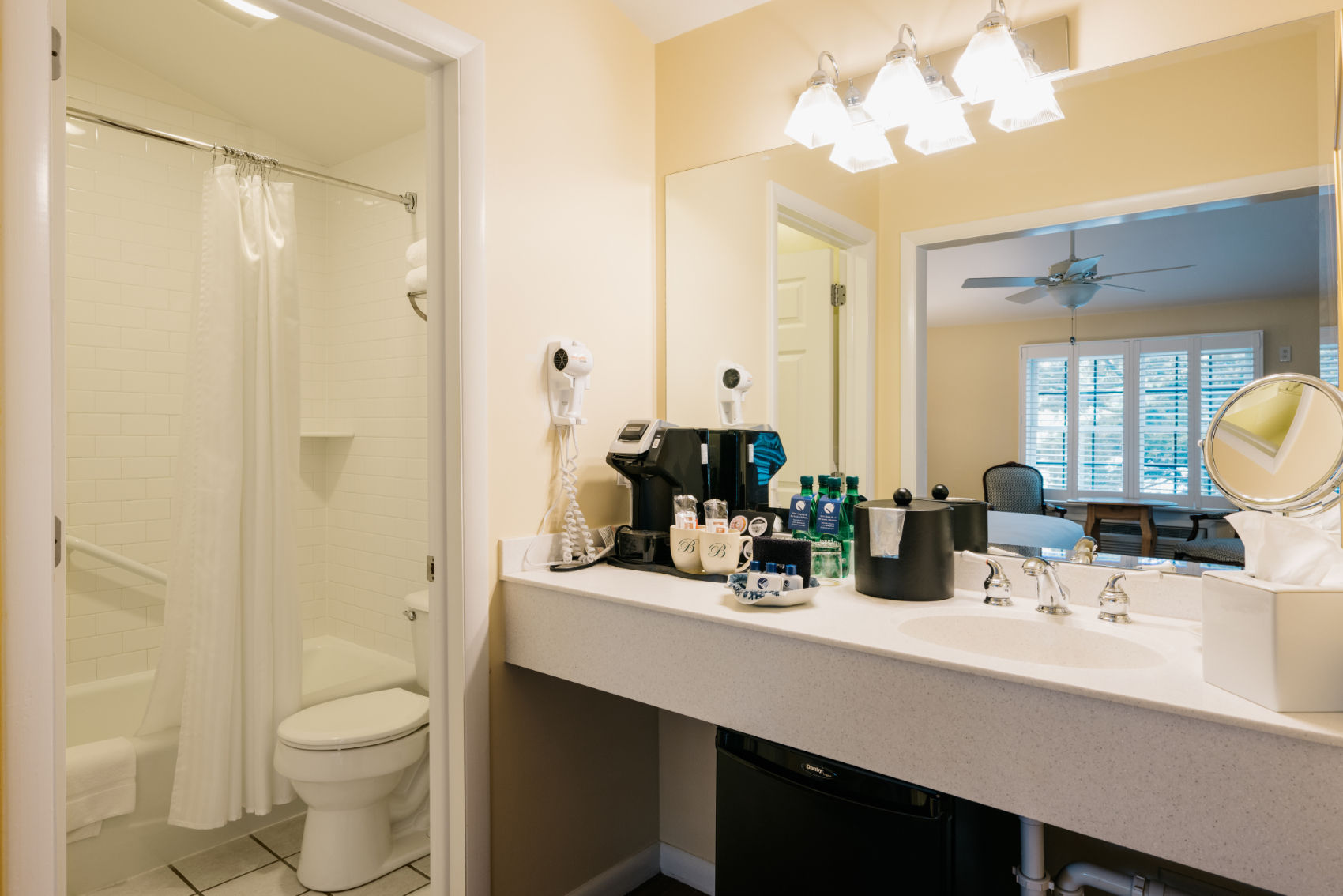 image A bright and well-appointed bathroom with modern amenities for a refreshing start to the day.