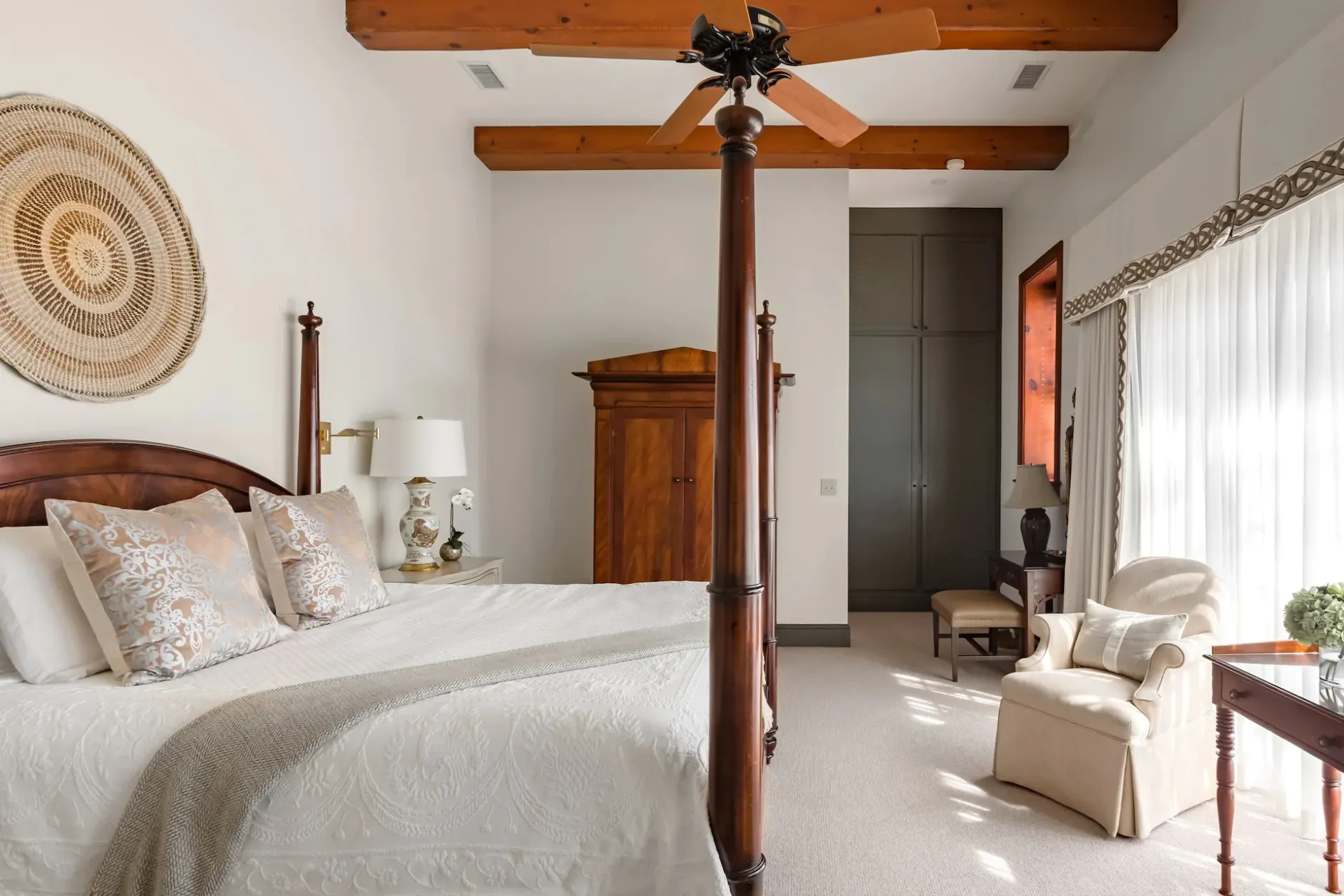image A sophisticated blend of charm and comfort, where natural light and refined details set the mood for relaxation.