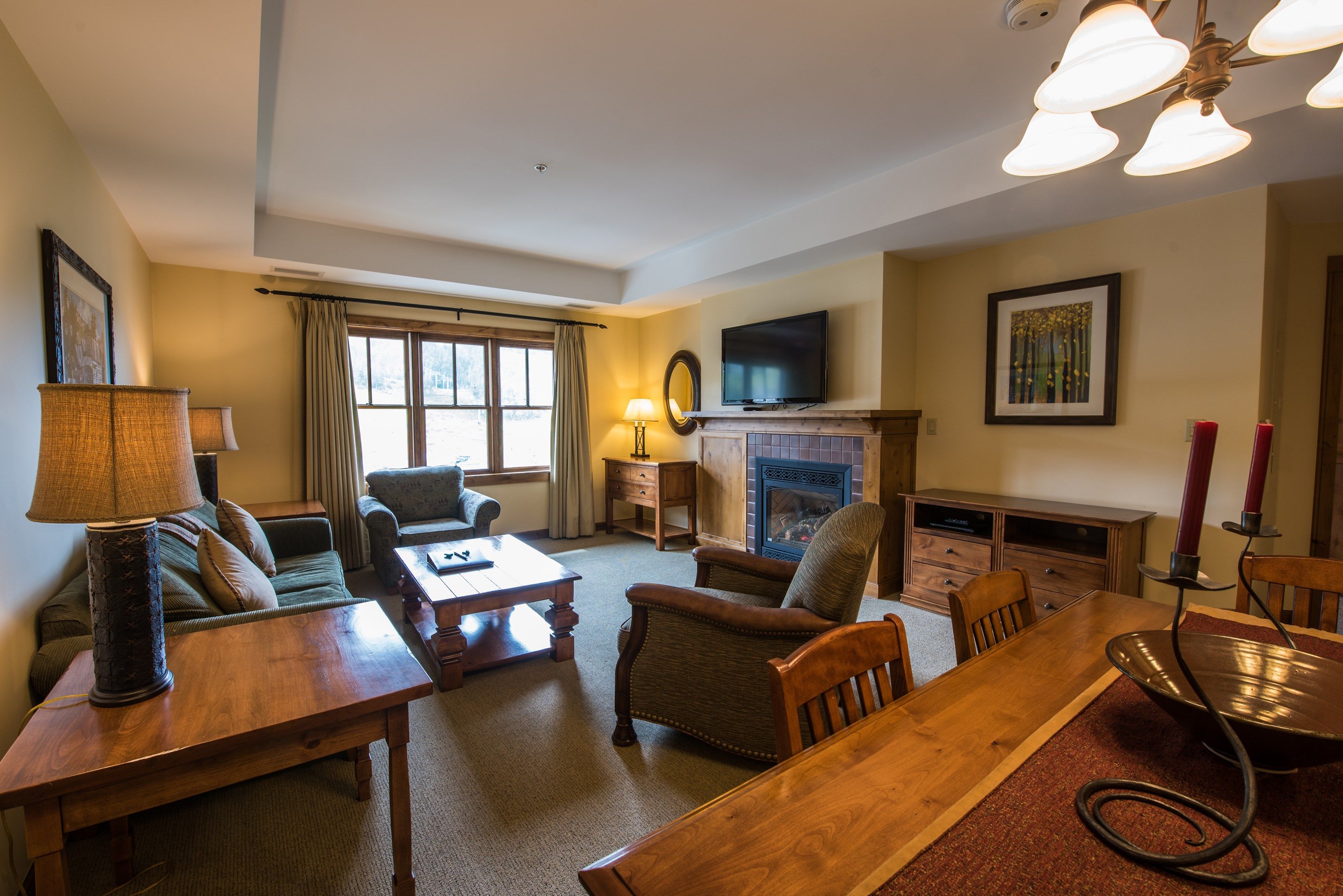 image Welcome to your cozy and elegant condo in Crested Butte!