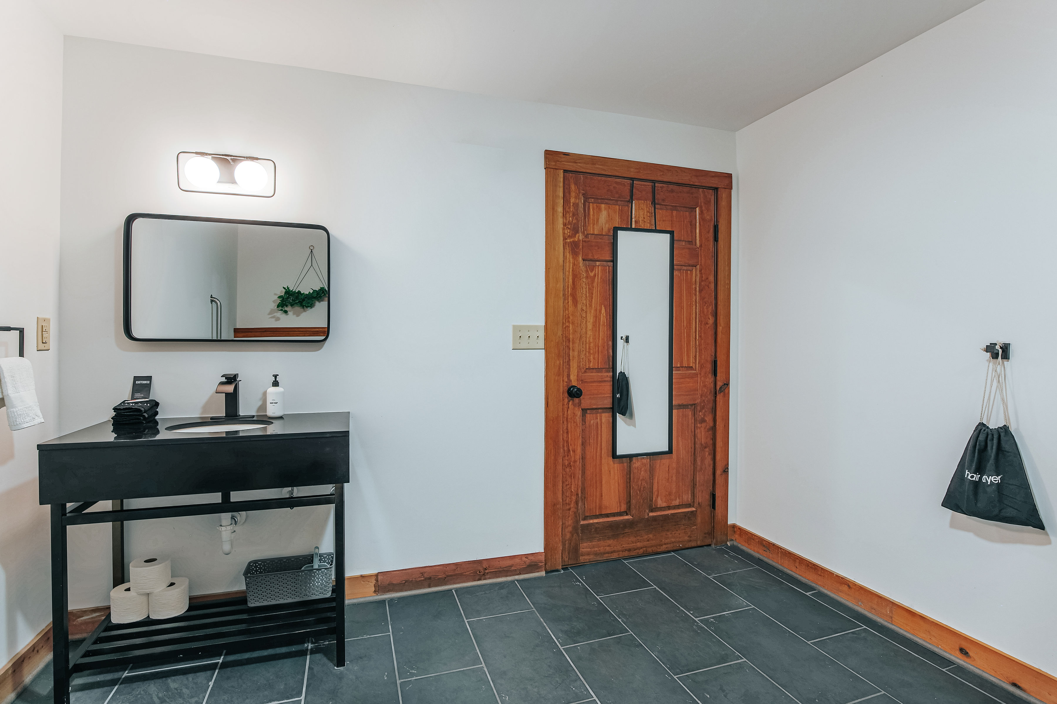 image Elegant bathroom with modern fixtures and relaxing ambiance.