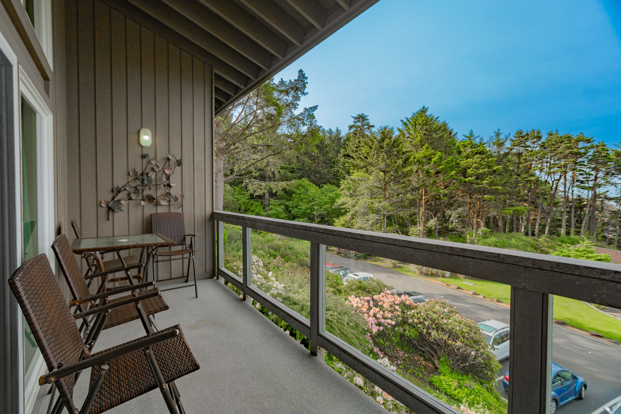 image Enjoy stunning forest views from the balcony, surrounded by lush greenery, creating a serene escape in nature.