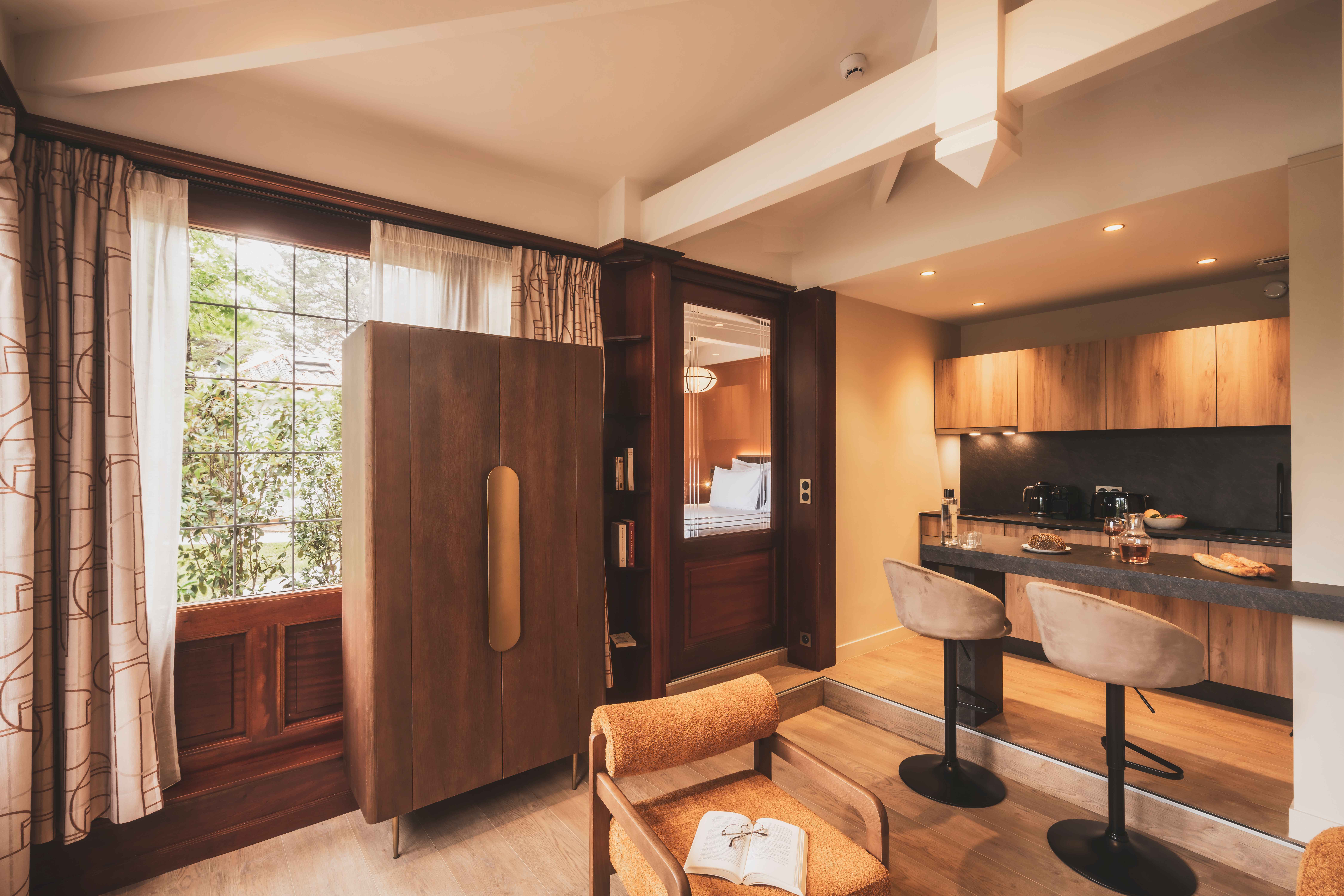 image Warm tones and natural textures invite you to slow down—perfect for morning coffee before a seaside stroll.