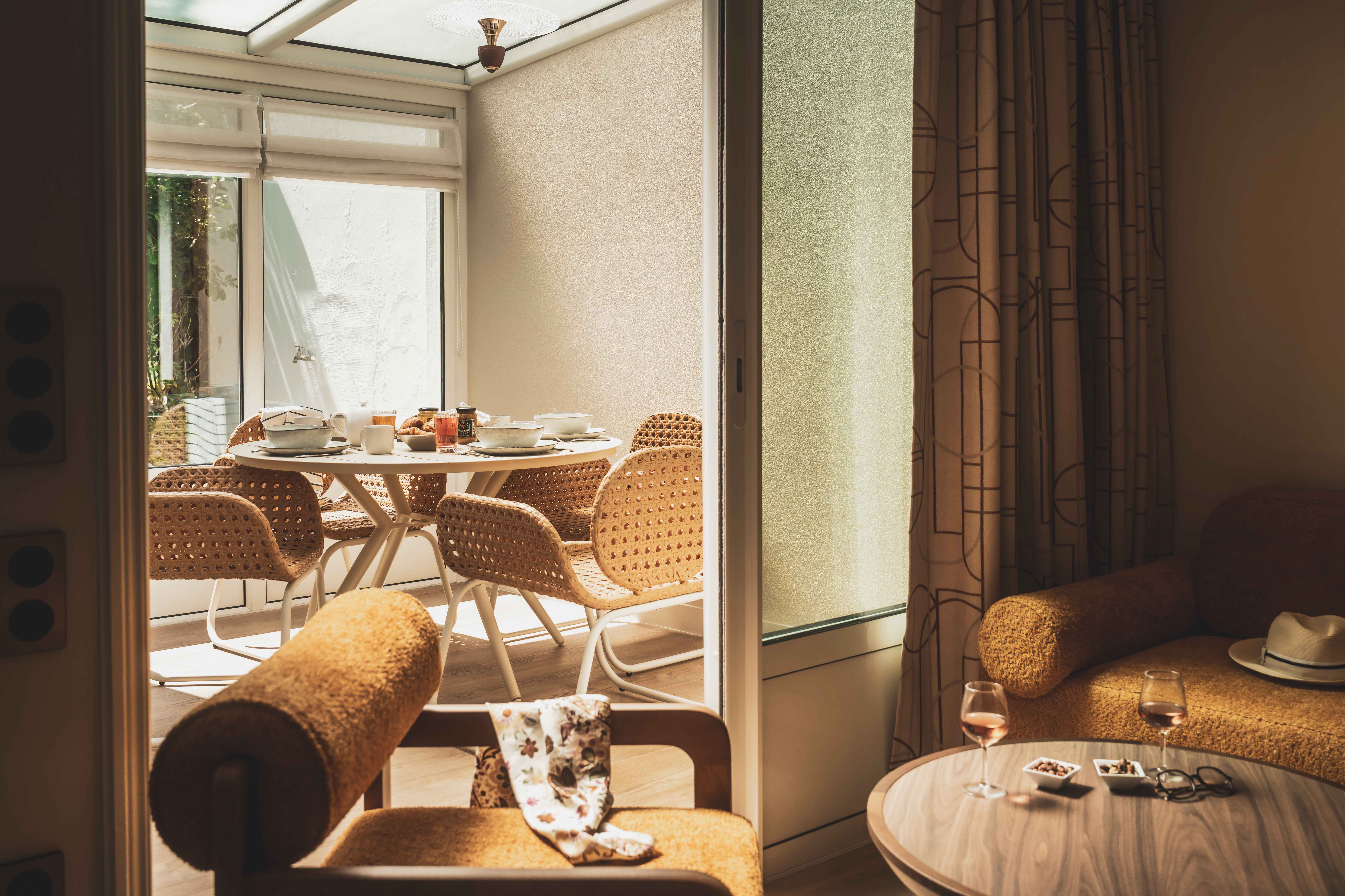 image A charming hideaway perfect for quiet reading or a peaceful nap, surrounded by the calm of the park’s greenery.