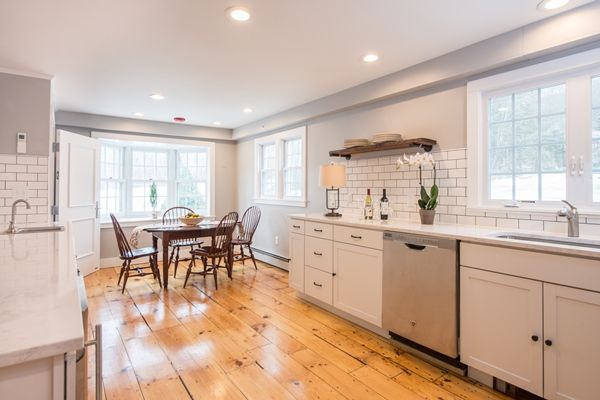 image Whip up a tasty meal in the equipped kitchen!