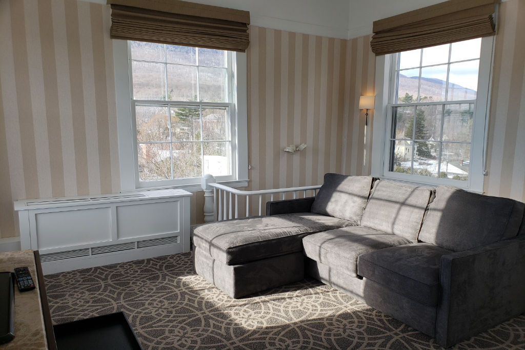 image Revel in the tranquility of this spacious haven, where contemporary design meets comfort beneath a cascade of natural light.