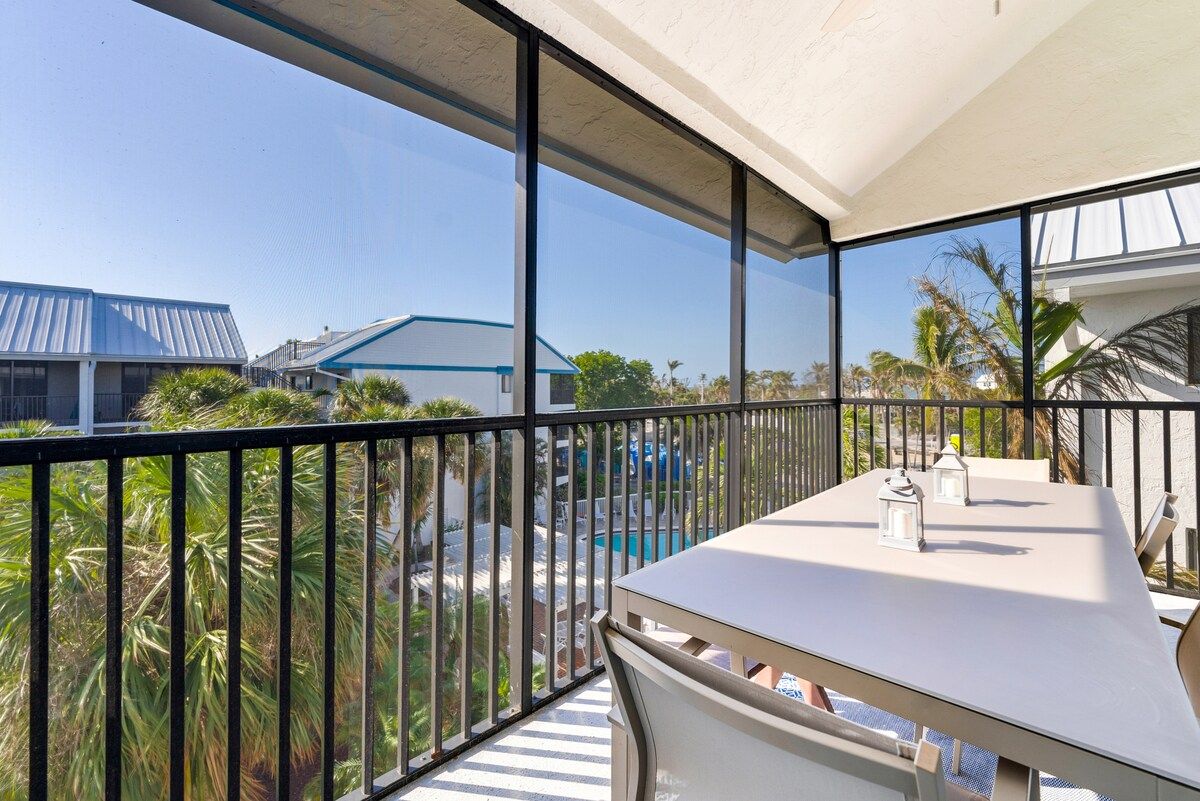 image The screened balcony offers a spot for fresh air.
