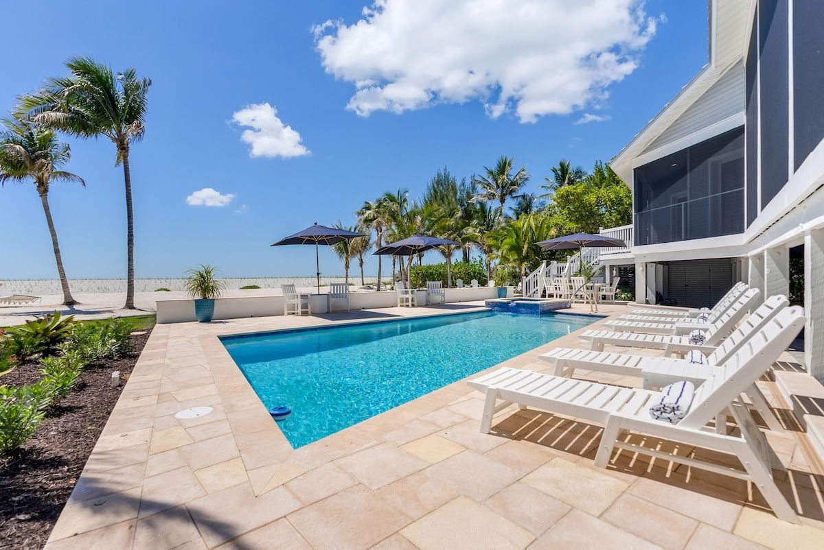 image The backyard features a private pool for soaking up the Florida sun.