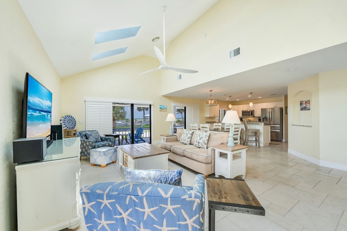 image The living room offers a place to unwind indoors.