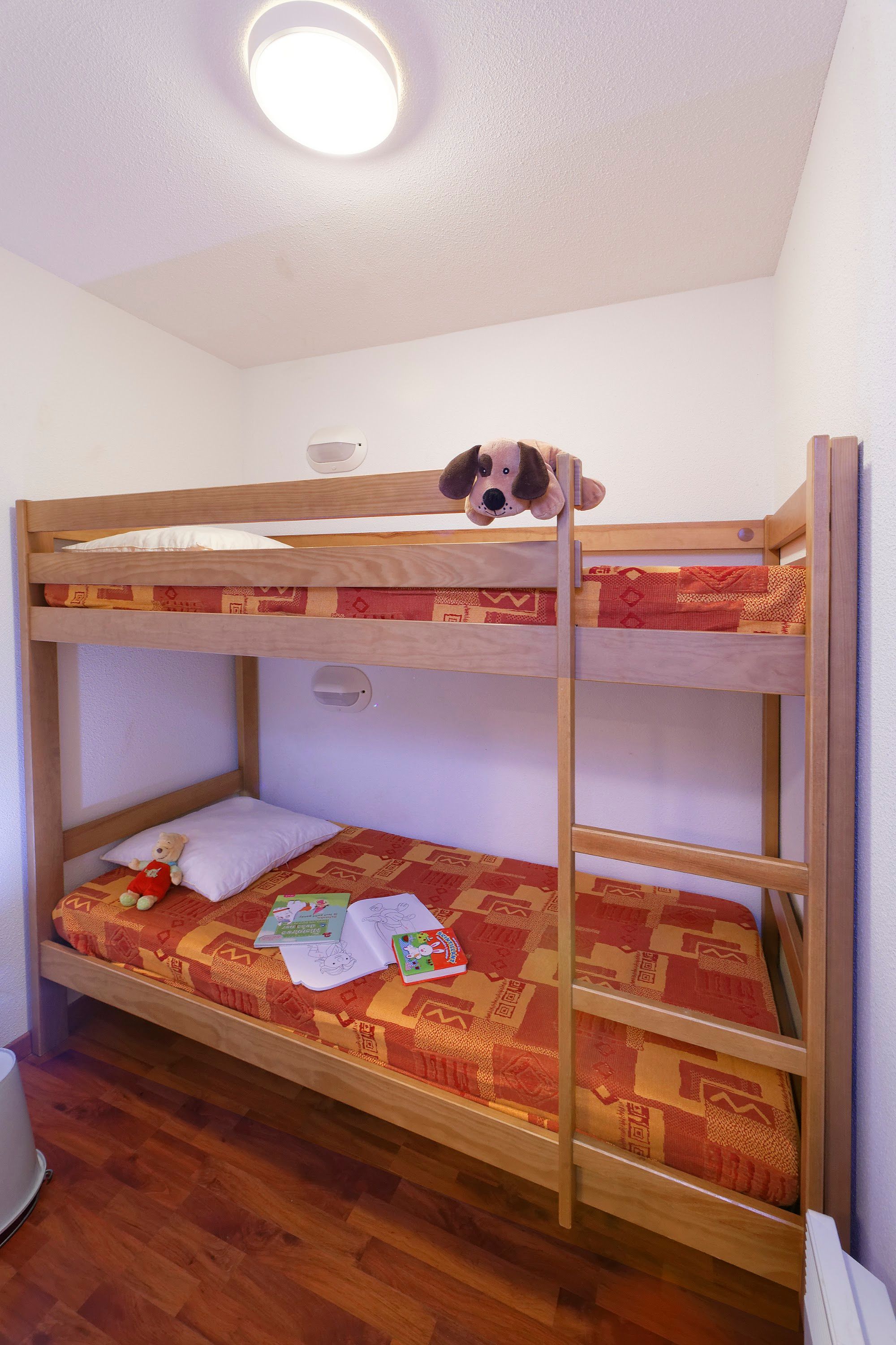image The sleeping cabin invites sweet dreams after a long day on the pistes.