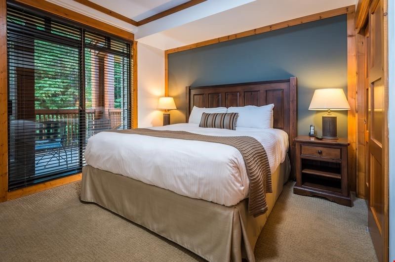 image Get a good night's sleep in the master bedroom.