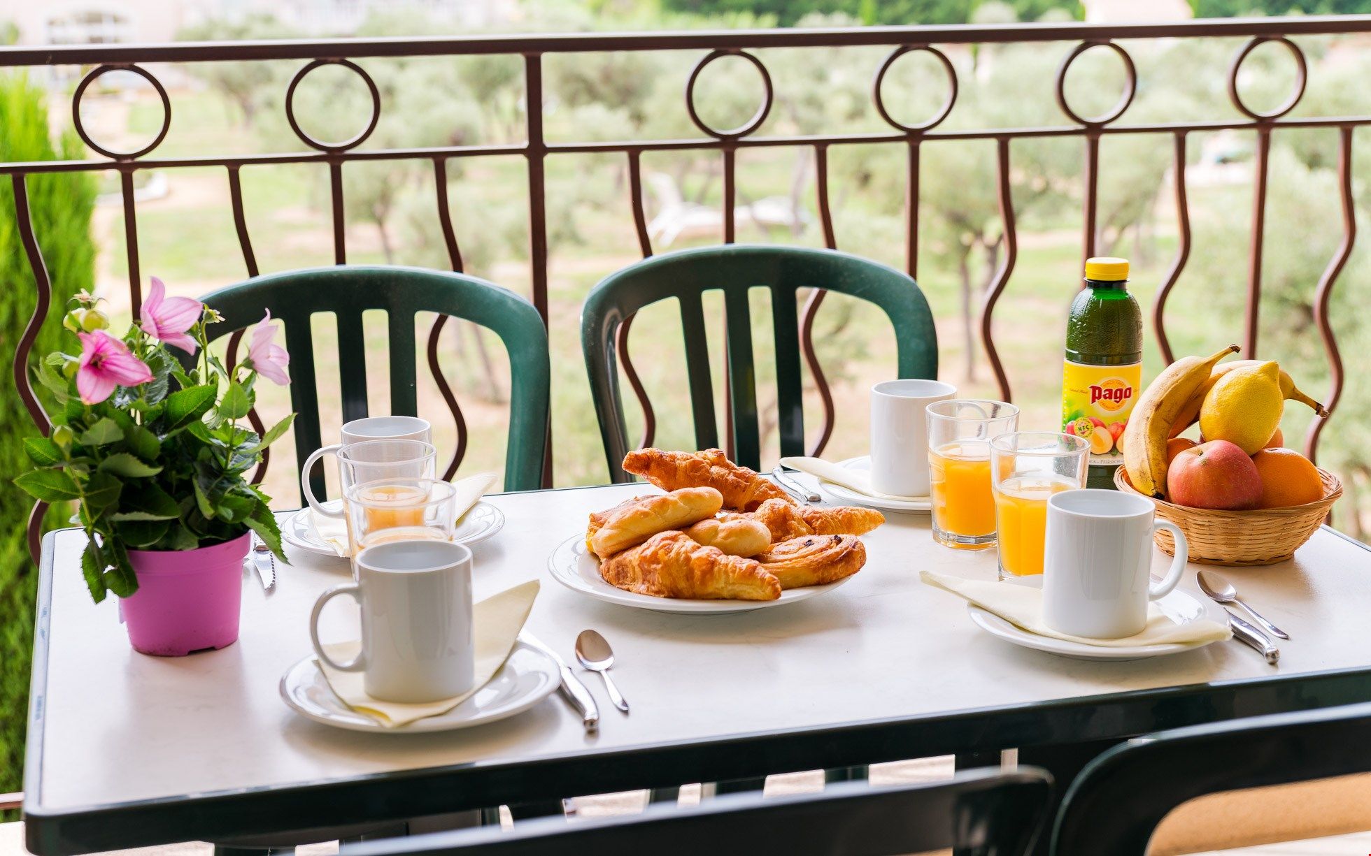 image Enjoy meals together on the outdoor patio.