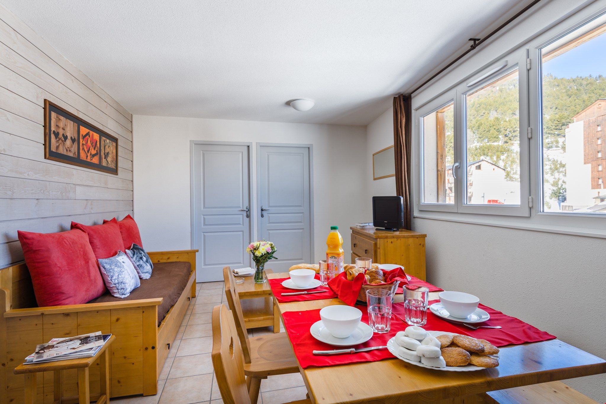 image Loads of room at the dining table and the open concept is always nice for the cook.