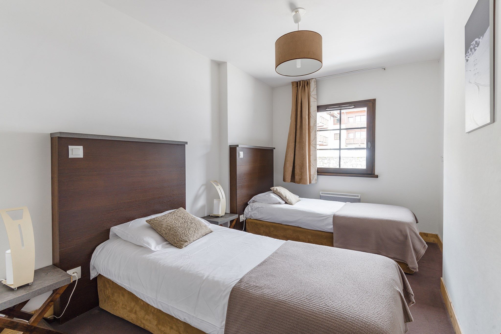 image The bedroom may feature a variety of bedding options! Please let us know what you prefer.