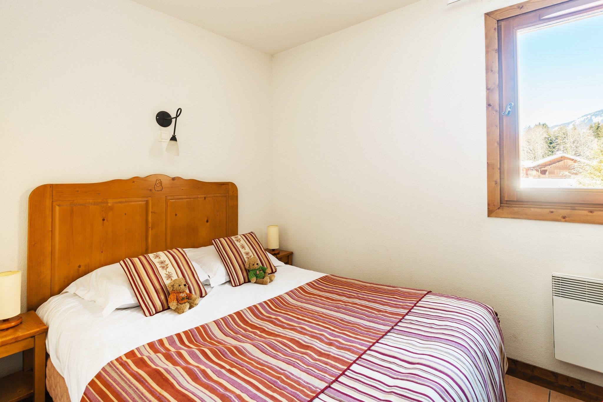 image Drift to sleep in the Double bed in the master bedroom.
