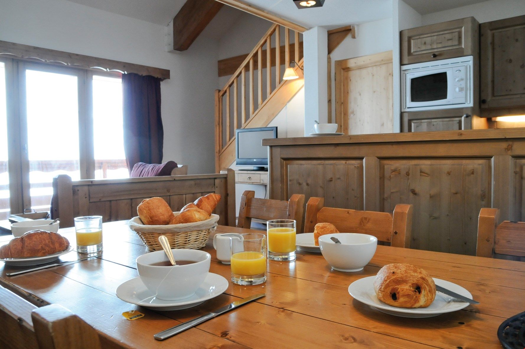 image Welcome to our cozy and equipped apartment by the pistes, that may be a duplex!