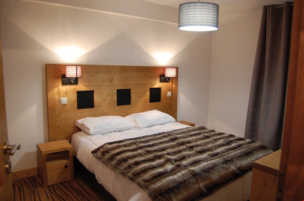 image The master bedroom features a cozy Double bed.