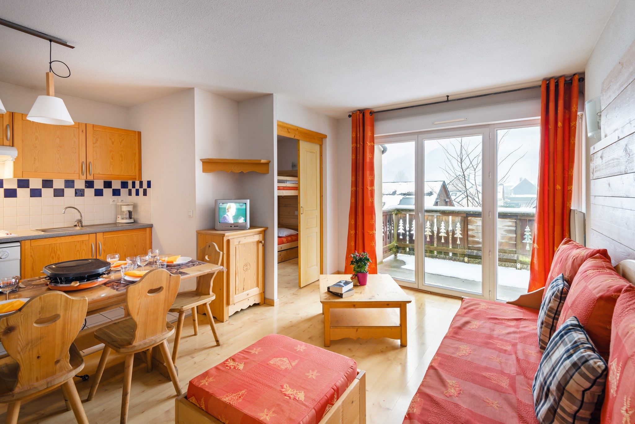 image Welcome to our cozy and charming apartment in Luchon!