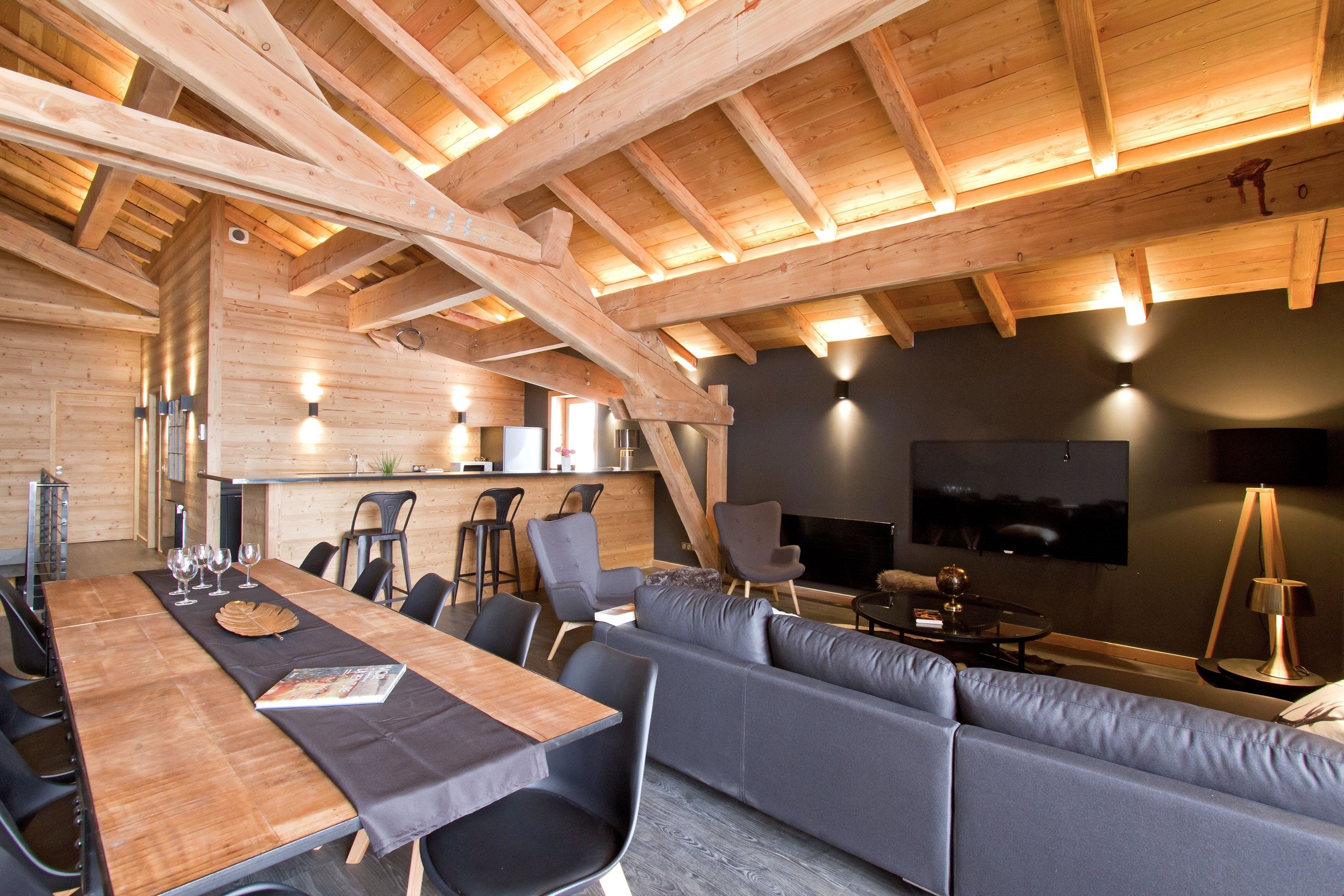 image Enjoy the elegant chalet.