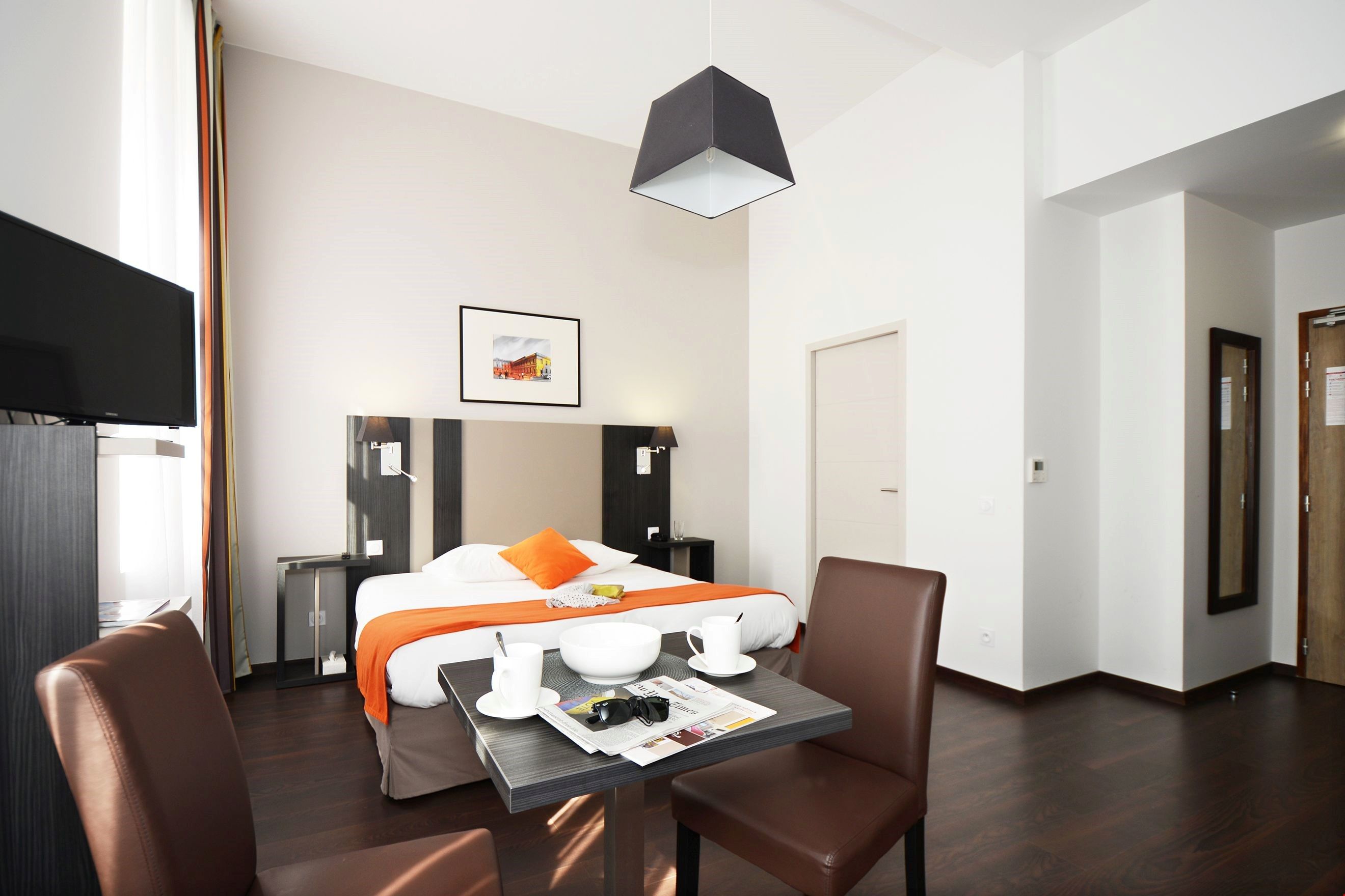 image Enjoy your stay in our lovely unit in Toulouse!