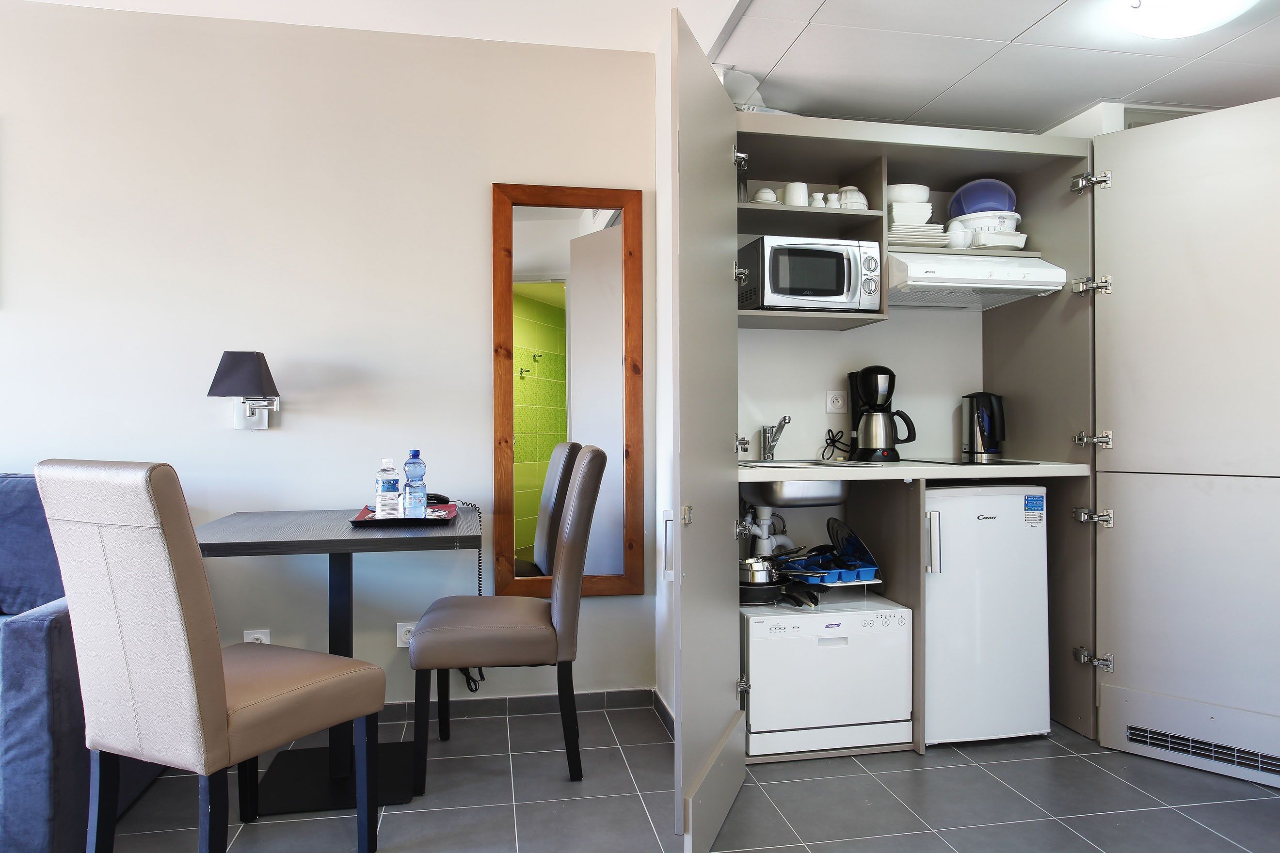image Prepare meals in the kitchenette.