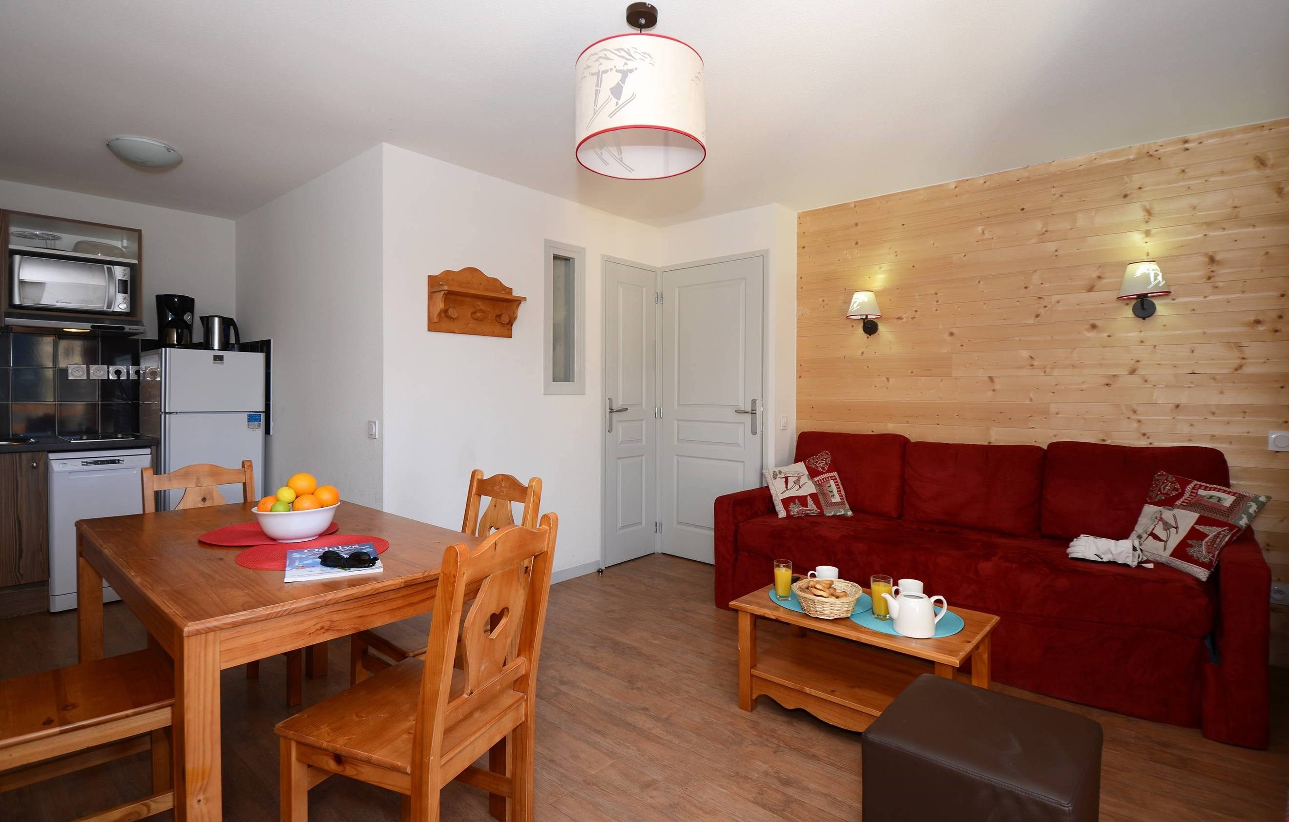 image Make a quick meal in the kitchenette.