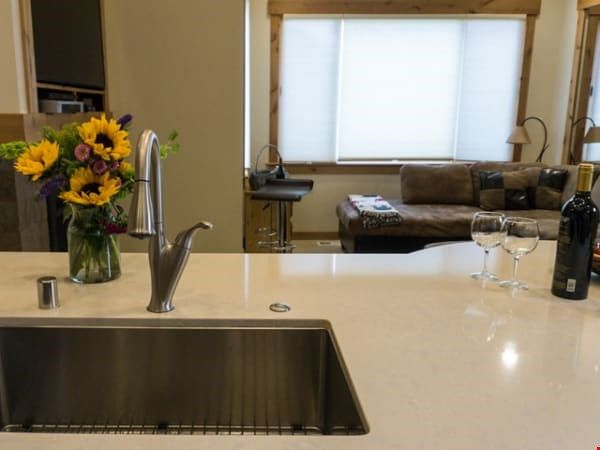 image Prepare meals in the comfort of your very own fully-equipped kitchen.