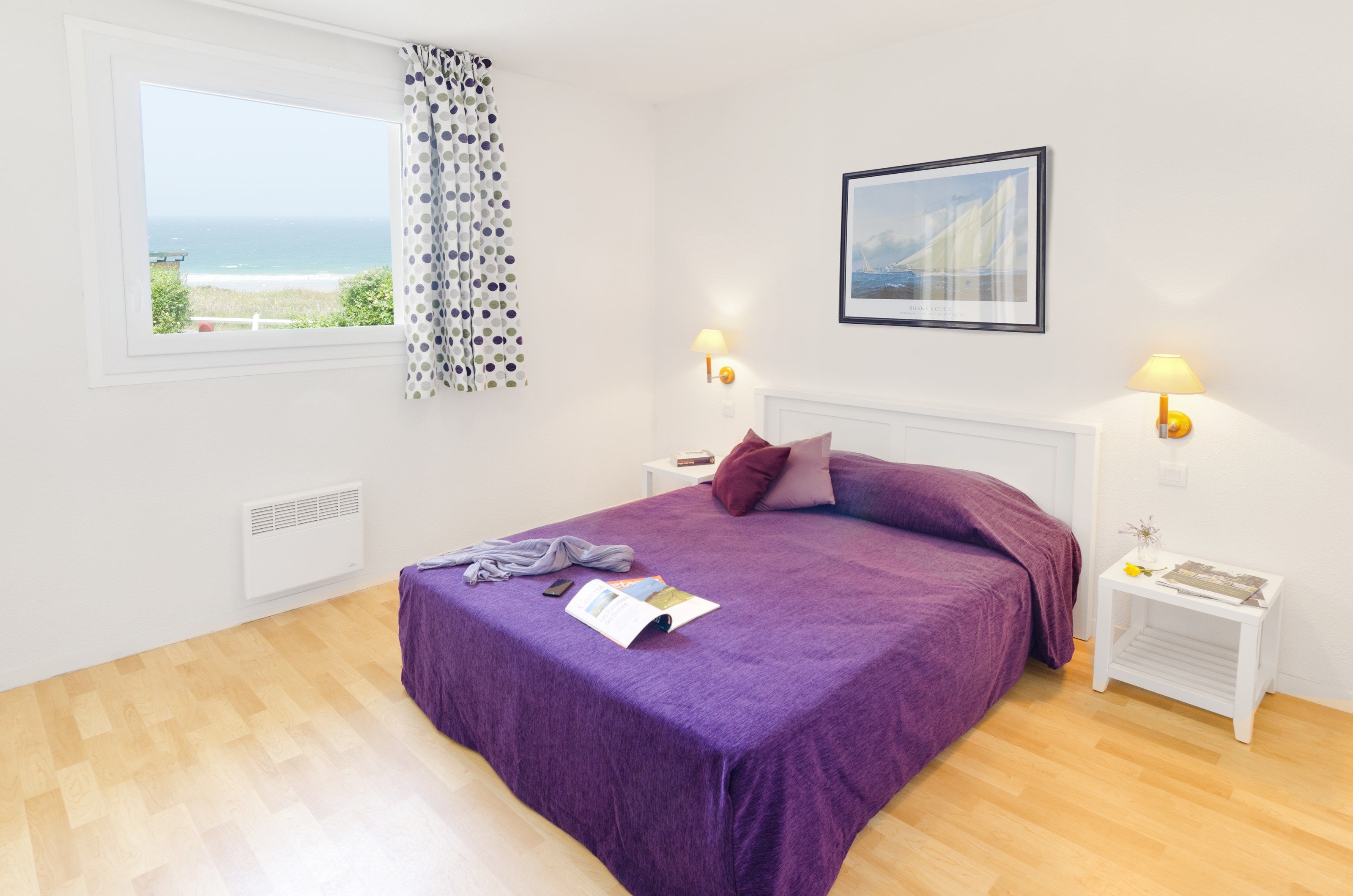 image The bedroom features a cozy Double bed, and the sleeping alcove contains a Single bed.